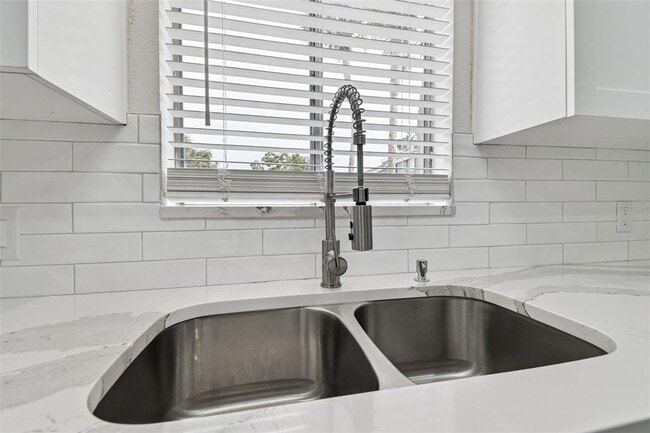 Building Photo - 4036 Cortez Dr