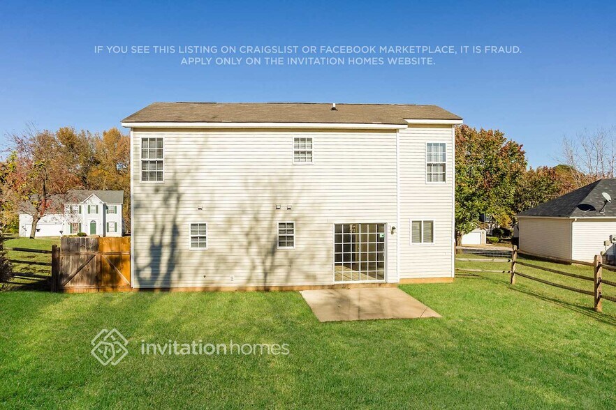 Building Photo - 9906 Sweet Plum Dr