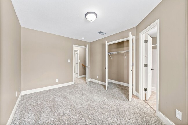 Building Photo - Pet Friendly Two Bedroom!