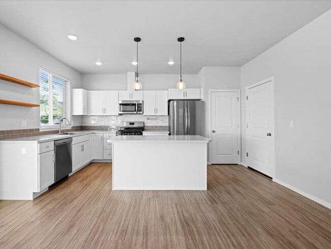Building Photo - 5329 Remington Dr