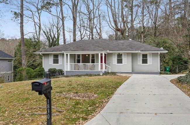 Building Photo - 1830 Jan Hill Ln NE