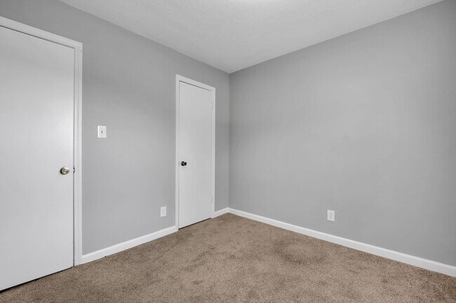 Building Photo - 27 Sierra Rd