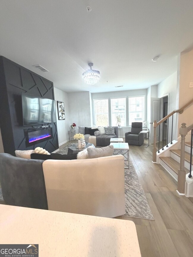 Building Photo - 205 Wallace St