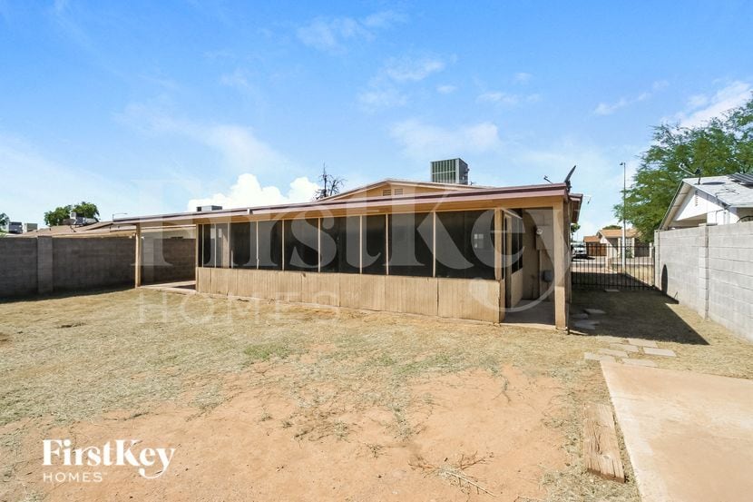 Building Photo - 15035 N 28th Ave