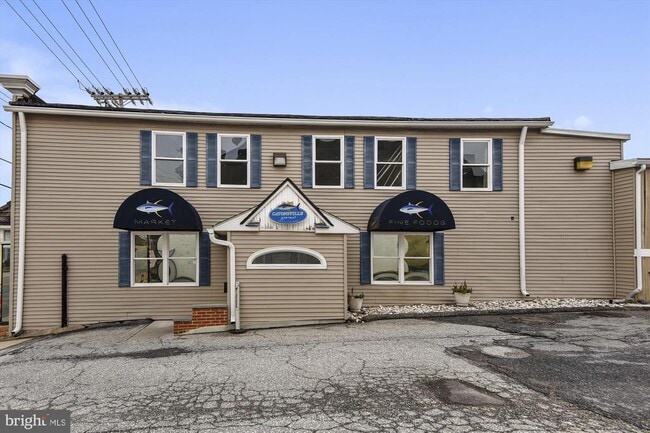 Building Photo - 5926 Old Frederick Rd