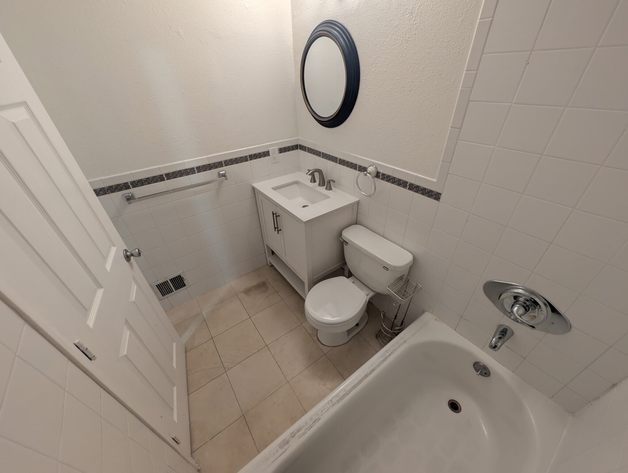 Building Photo - 4624 Capay Dr