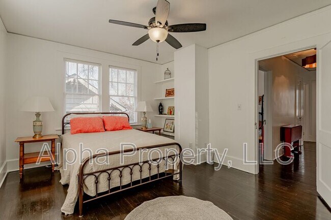 Building Photo - 710 Augusta St