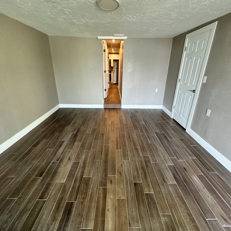 Building Photo - 730 182nd Ave E