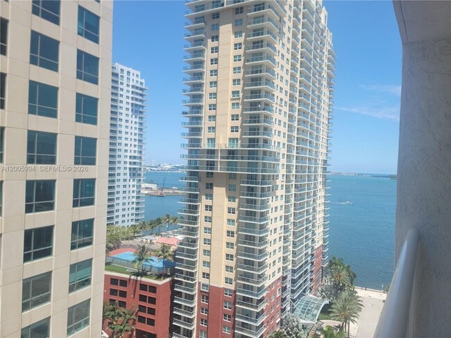 Building Photo - 1200 Brickell Bay Dr