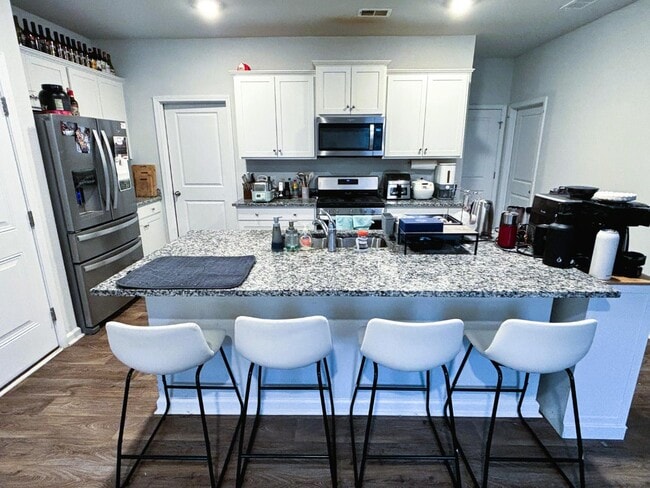 Building Photo - 218 Sweet Cherry Ln