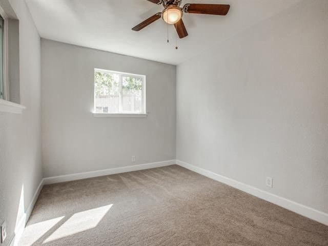 Bedroom1 - 301 NW Wintercrest Rd