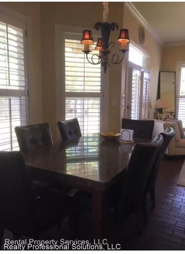 Building Photo - 4 br, 3.5 bath House - 8312 Chadburn Crossing