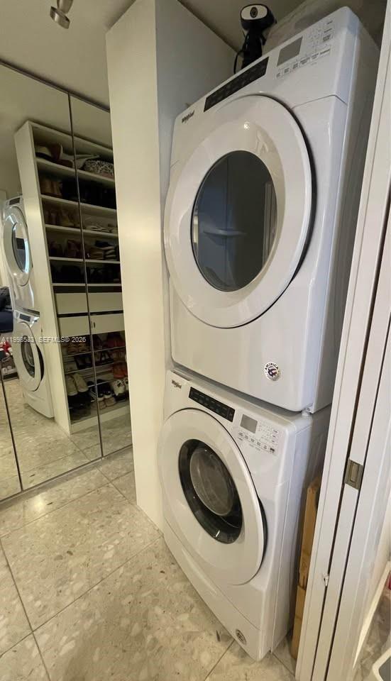 Building Photo - 209 N Fort Lauderdale Beach Blvd