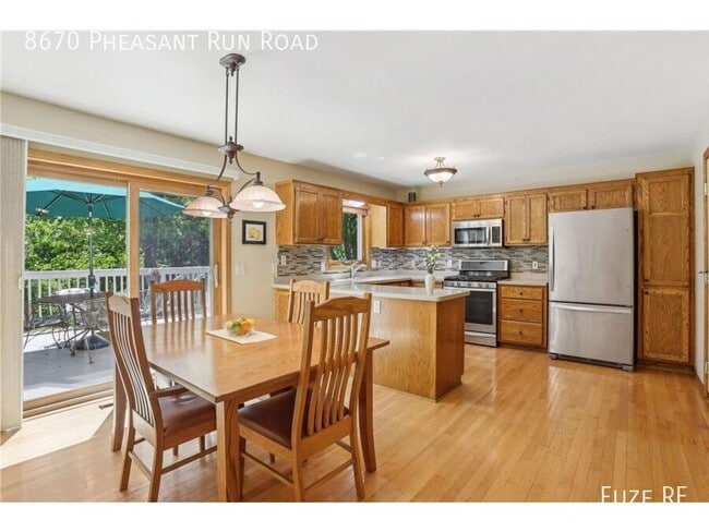 Building Photo - 8670 Pheasant Run Rd