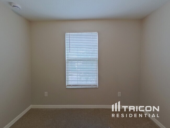 Building Photo - 10015 RoseMary Leaf Ln