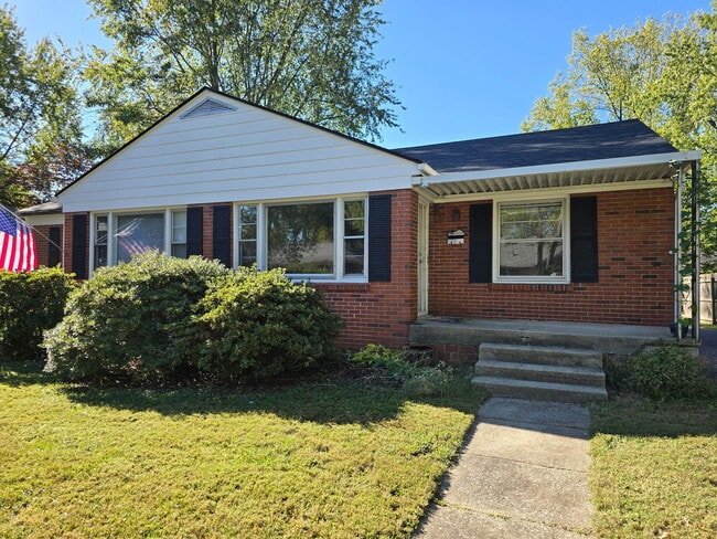 Primary Photo - 236 Norway St