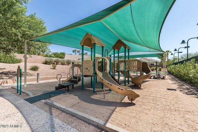 Building Photo - 12063 E Bella Vista Cir