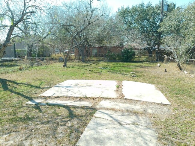 Building Photo - 4313 Molina Dr