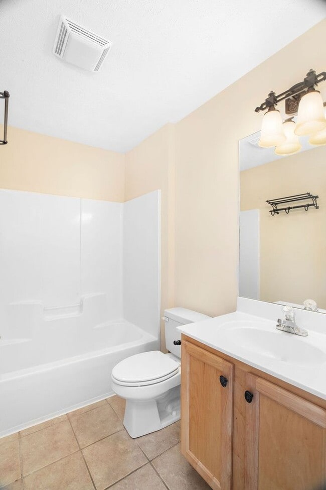 Building Photo - cl1114