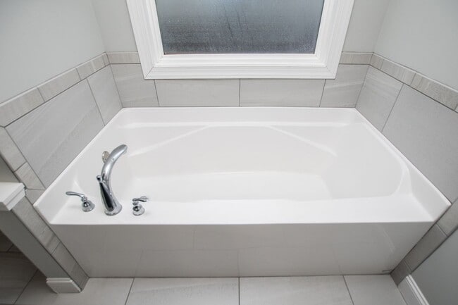 Building Photo - A Home To Grow In To