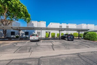 Building Photo - Short-Term Rentals OK *** Less than 2 mile...