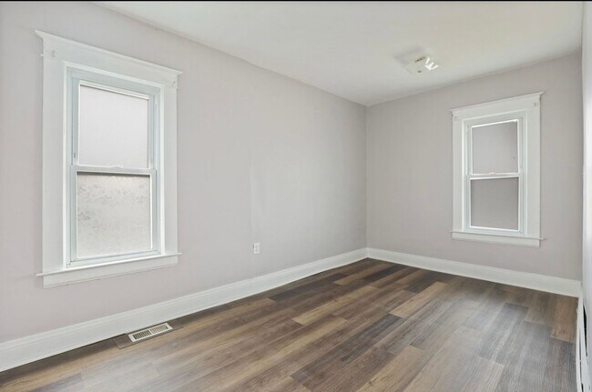 Building Photo - Charming 3-Bedroom Home on Saginaw’s East Side