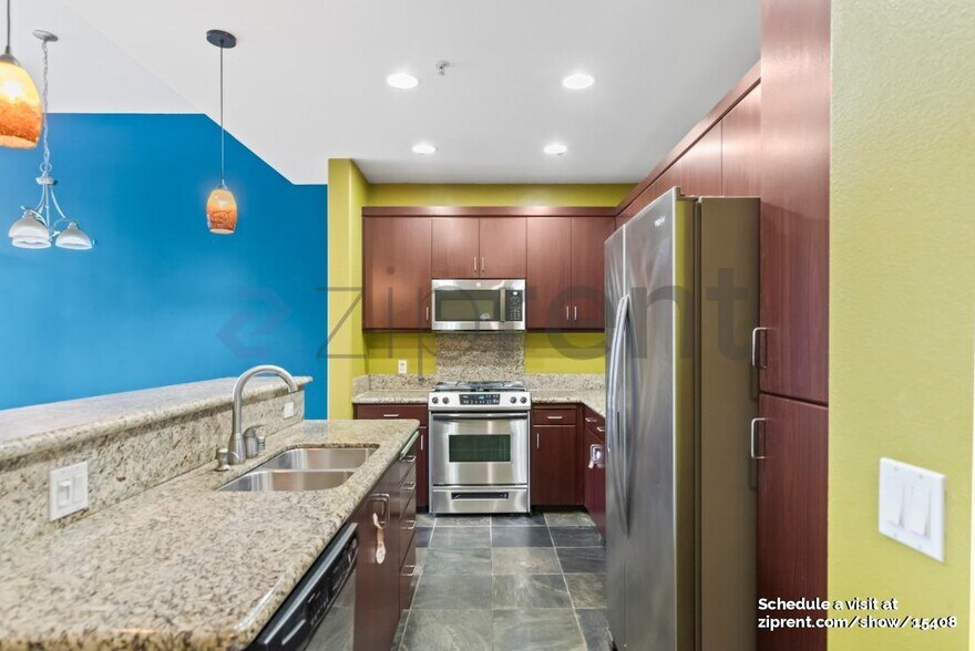 Building Photo - 1101 S Main St