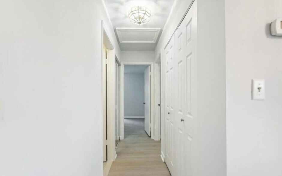 Building Photo - 116 Water Fountain Way