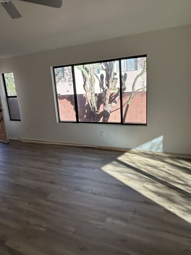 Building Photo - Unfurnished single story home in Villa Santa Rita Best Kept Secret.