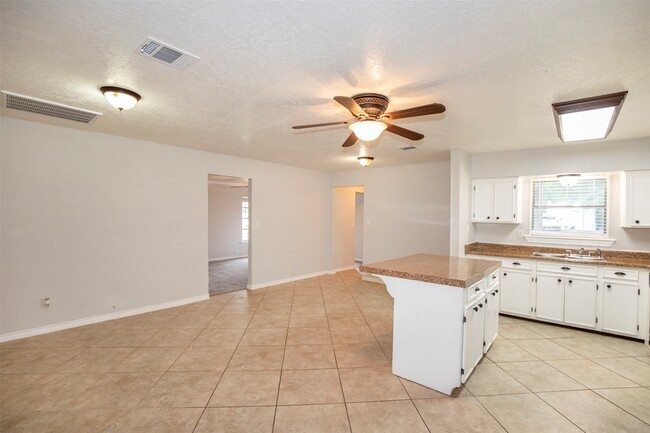 Building Photo - 9625 Catlett Ln