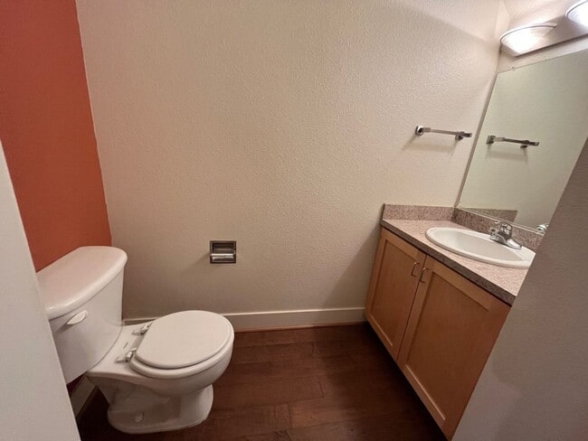 Building Photo - $750 MOVE IN SPECIAL!!! Two Story Two Bedroom Townhouse Unit With Sunset View Available at Bay St...