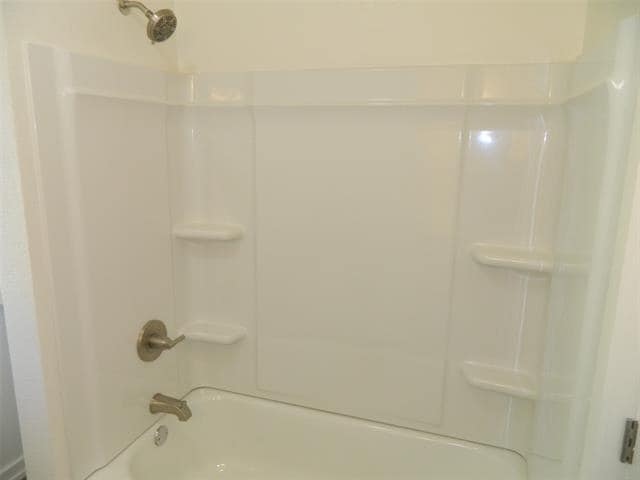 Building Photo - 110 W Mulberry St