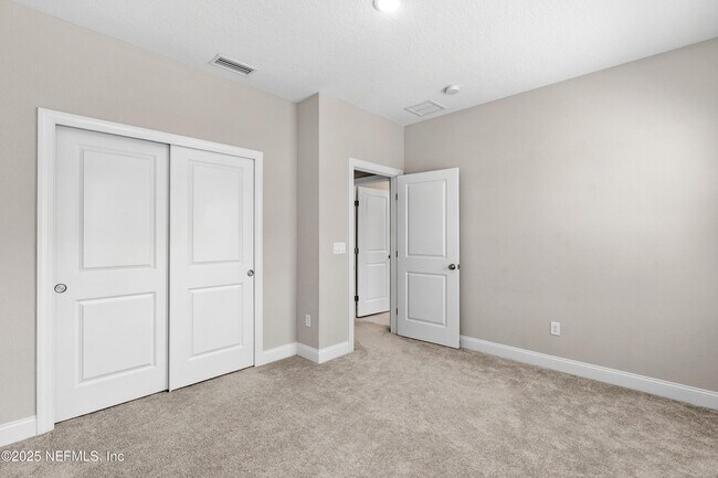 Building Photo - 131 Vly Fls Wy