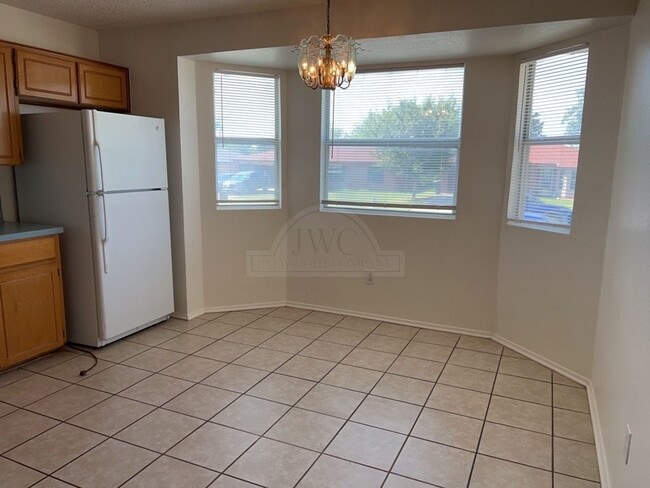 Building Photo - 4603 Stallion Dr