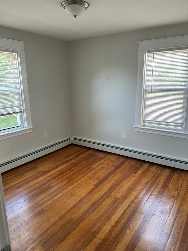 Building Photo - 316/318 Eaton St