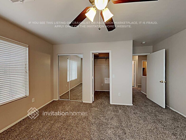 Building Photo - 4134 E Baylor Ln