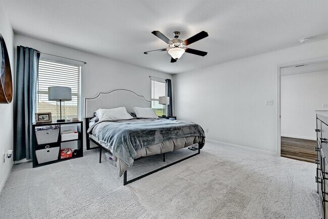 Building Photo - 215 Rubrum Rd
