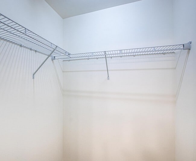 Building Photo - BEAUTIFUL 2 Bedroom Townhome in Midland - ...