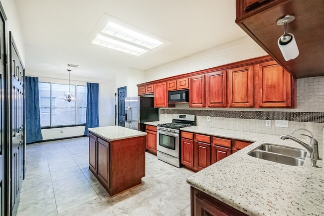 Building Photo - 18422 Cobblestone Dr