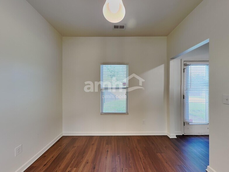 Building Photo - 4314 Tealeaf Dr