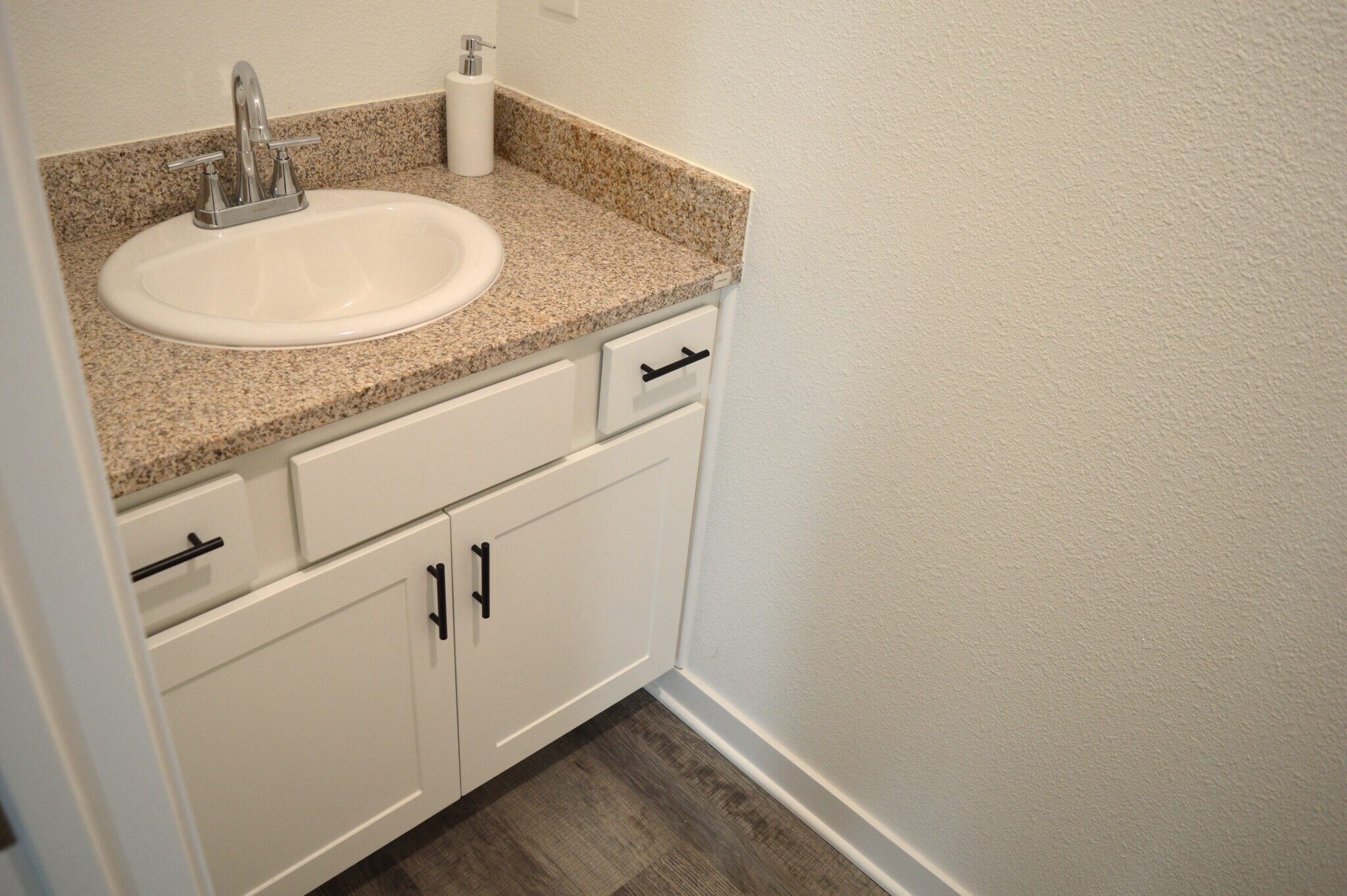Building Photo - 311 Alberts Dr