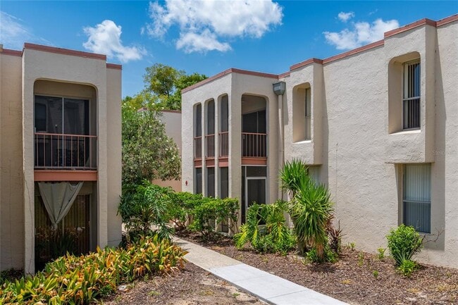 Building Photo - 510 Orange Dr
