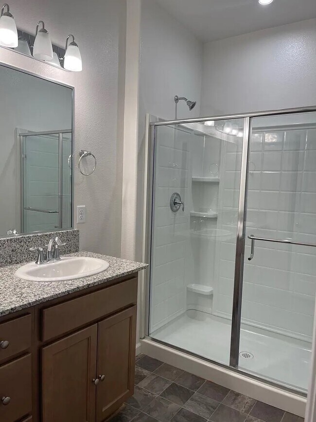 Building Photo - 161 Trevor St