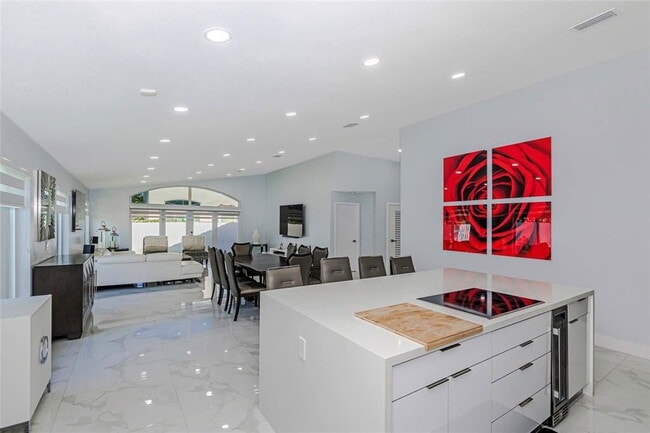 Building Photo - Southwest 191st Avenue, Pembroke Pines, FL 33029 - 3 BR 2 BA single-family home