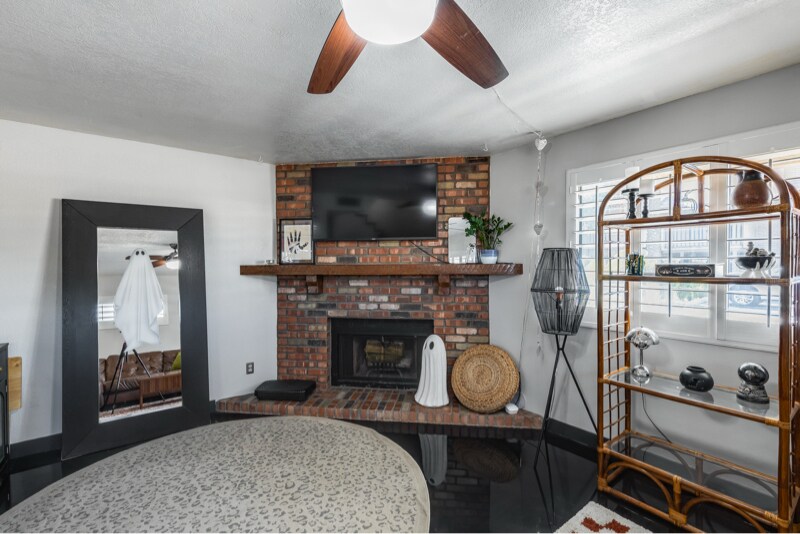 Building Photo - 5350 N Central Ave