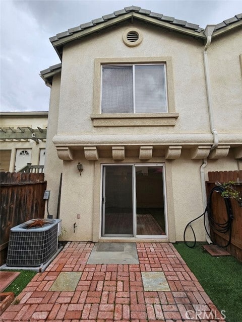 Building Photo - 1345 W Hillandale Ave