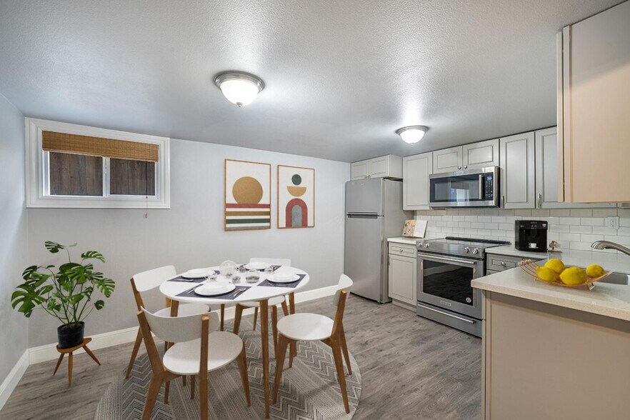 Building Photo - Chic Alberta apartment near Portland Farmers Market
