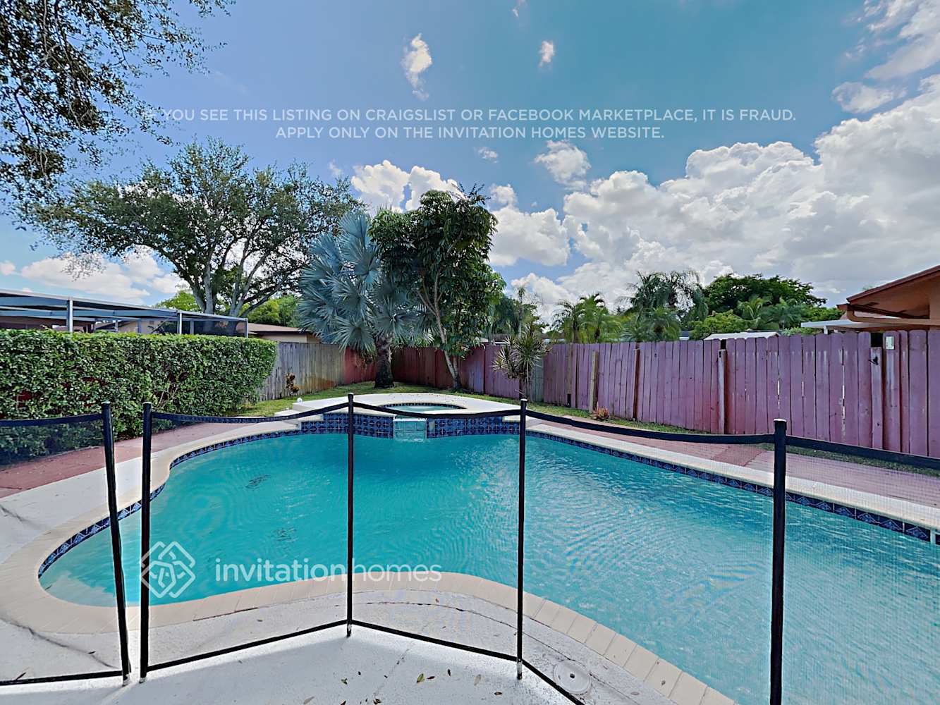 Building Photo - 10226 SW 49th Pl