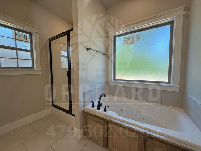 Building Photo - Single-Family Home- 3 Bed/ 2 Bath  Bella V...