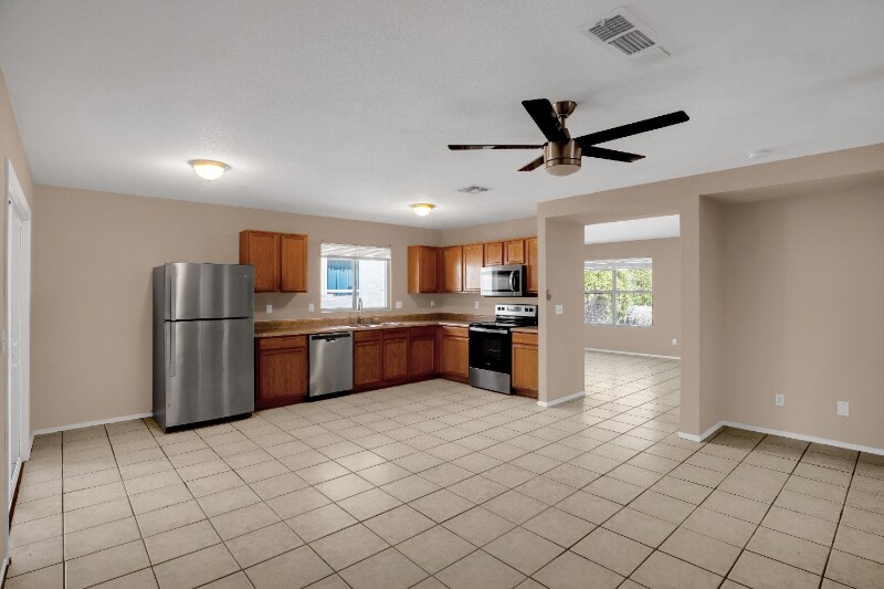 Building Photo - 6198 S Avenida Du Printemps